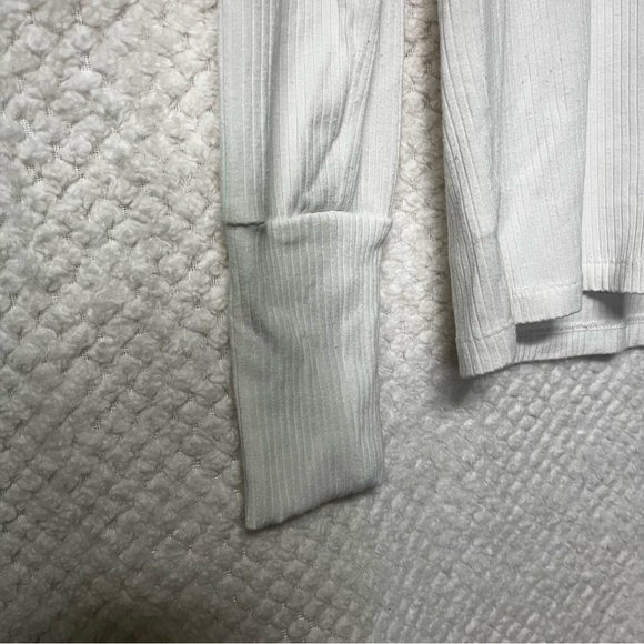 LOFT Ribbed Long Sleeve Top with Button Accents Soft White V Neck Medium - Picture 6 of 9